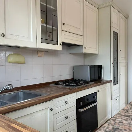 Apartment Maci House Lido di Latina